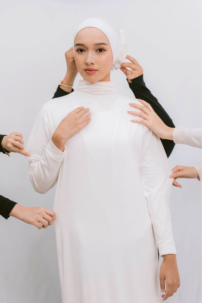Inner Dress In Off White (Size 1)