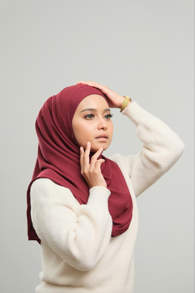 Attach Matching Set In Anna Rosewood