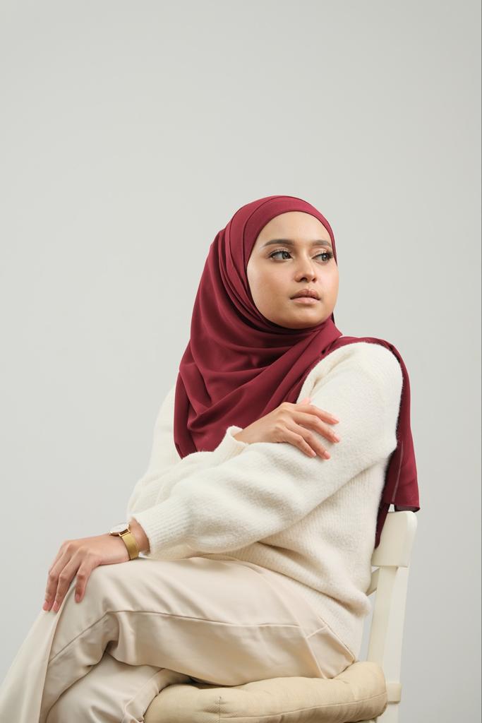 Attach Matching Set In Anna Rosewood